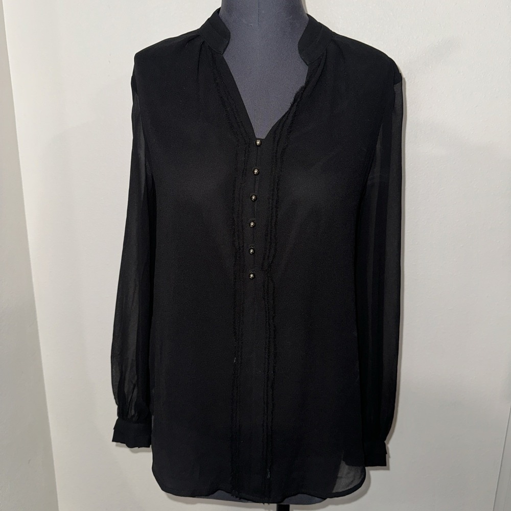White House Black Market‎ Black Sheer Sleeve Woven Blouse Size 2 Gold Button - Picture 2 of 10